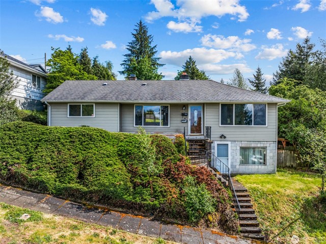 2042 E Harrison St, Tacoma